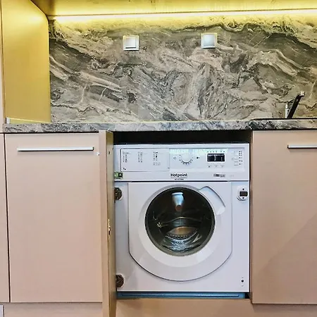 アパート Spacious And Bright Maisonette Center ヴァルナ