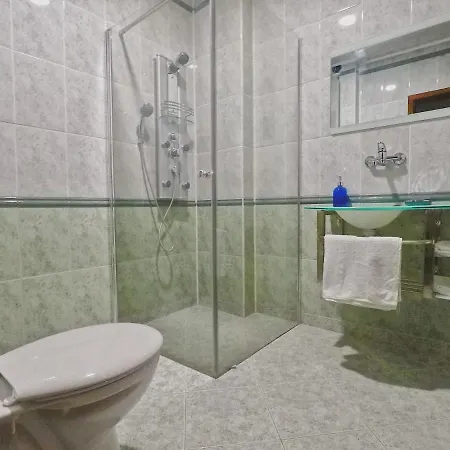 Spacious And Bright Maisonette Center ヴァルナ