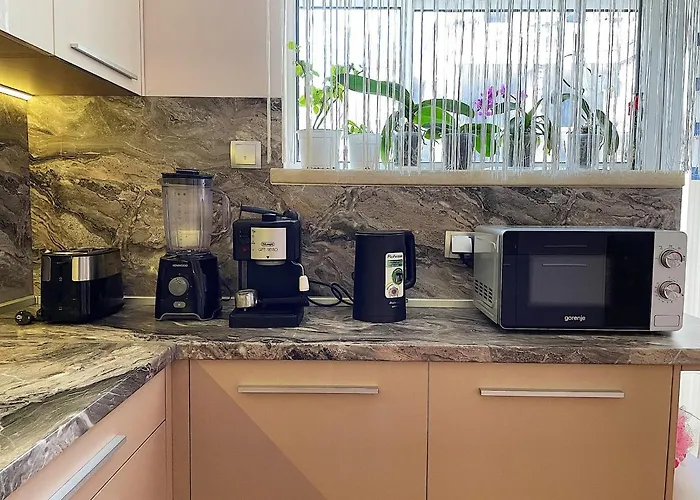 Spacious&bright Maisonette Center Appartement *