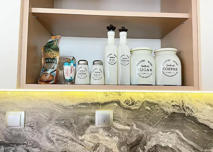 Spacious&bright Maisonette Center