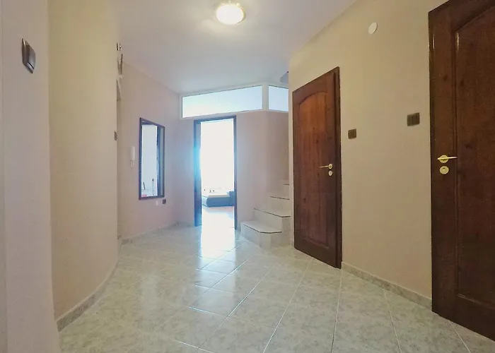 Spacious&bright Maisonette Center Varna