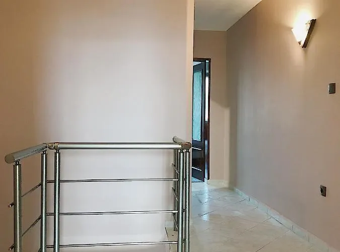 Spacious&bright Maisonette Center Appartement