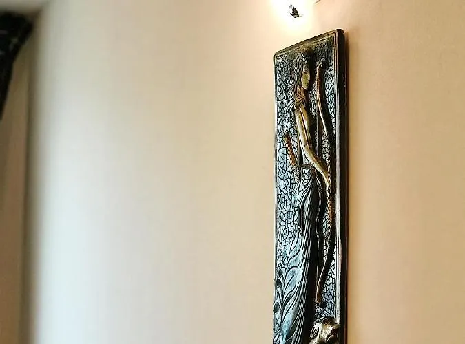 Spacious&bright Maisonette Center