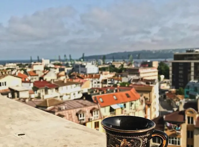 Spacious&bright Maisonette Center Appartement *