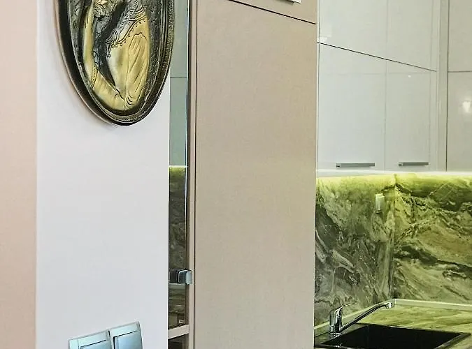 Spacious&bright Maisonette Center Appartement